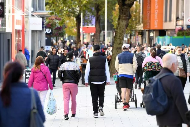 Welsh retailers report a big fall in shopping numbers